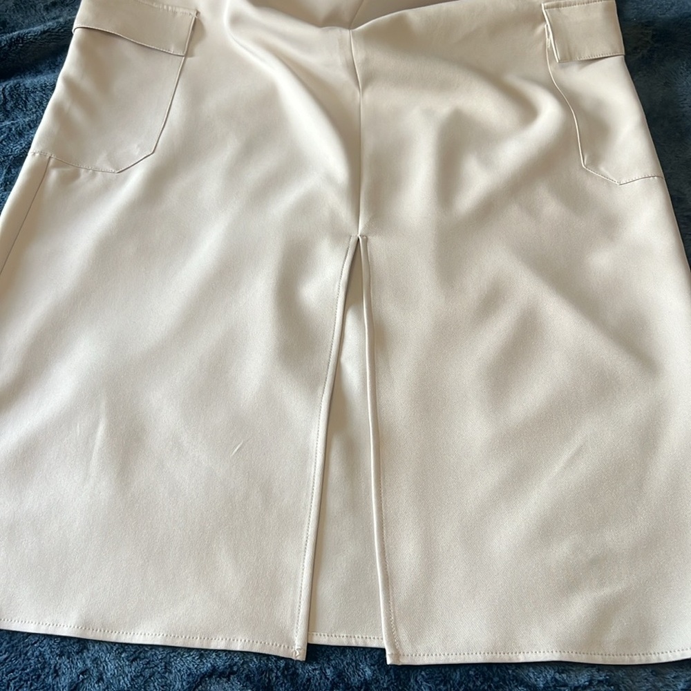 Messini tan skirt NWOT retail$38 - Picture 3 of 6